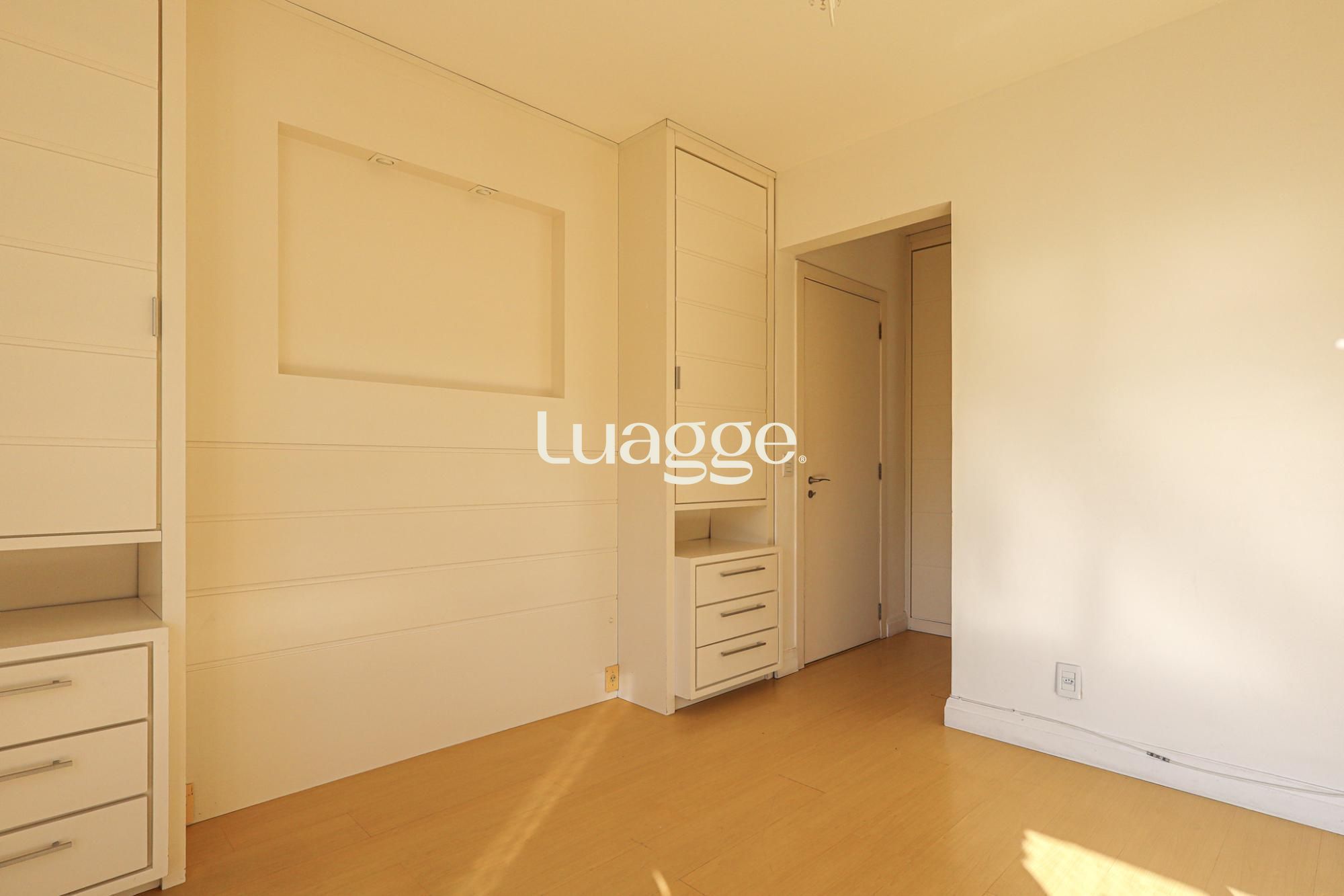 Apartamento à venda com 3 quartos, 110m² - Foto 13