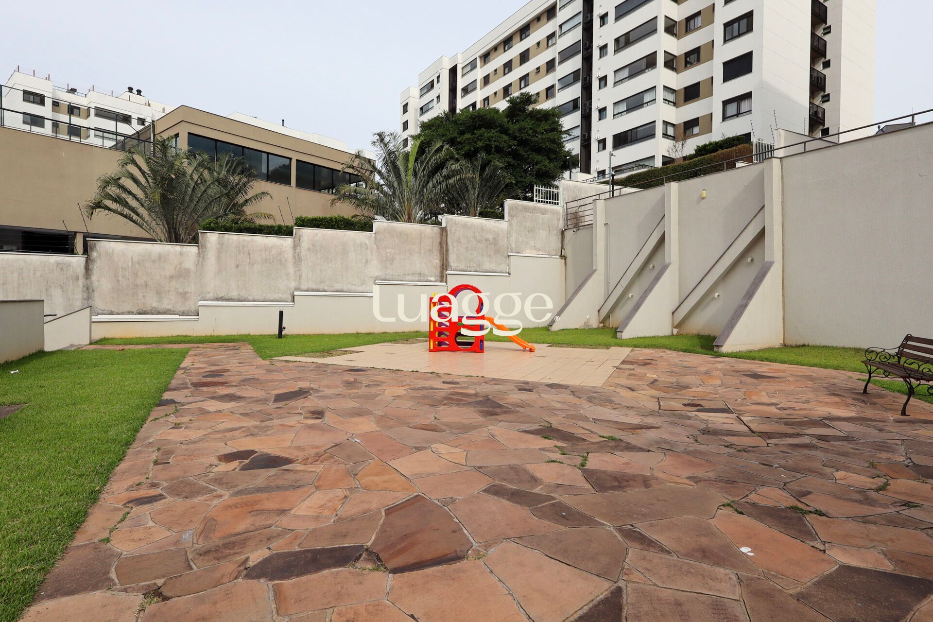 Apartamento à venda com 3 quartos, 86m² - Foto 26