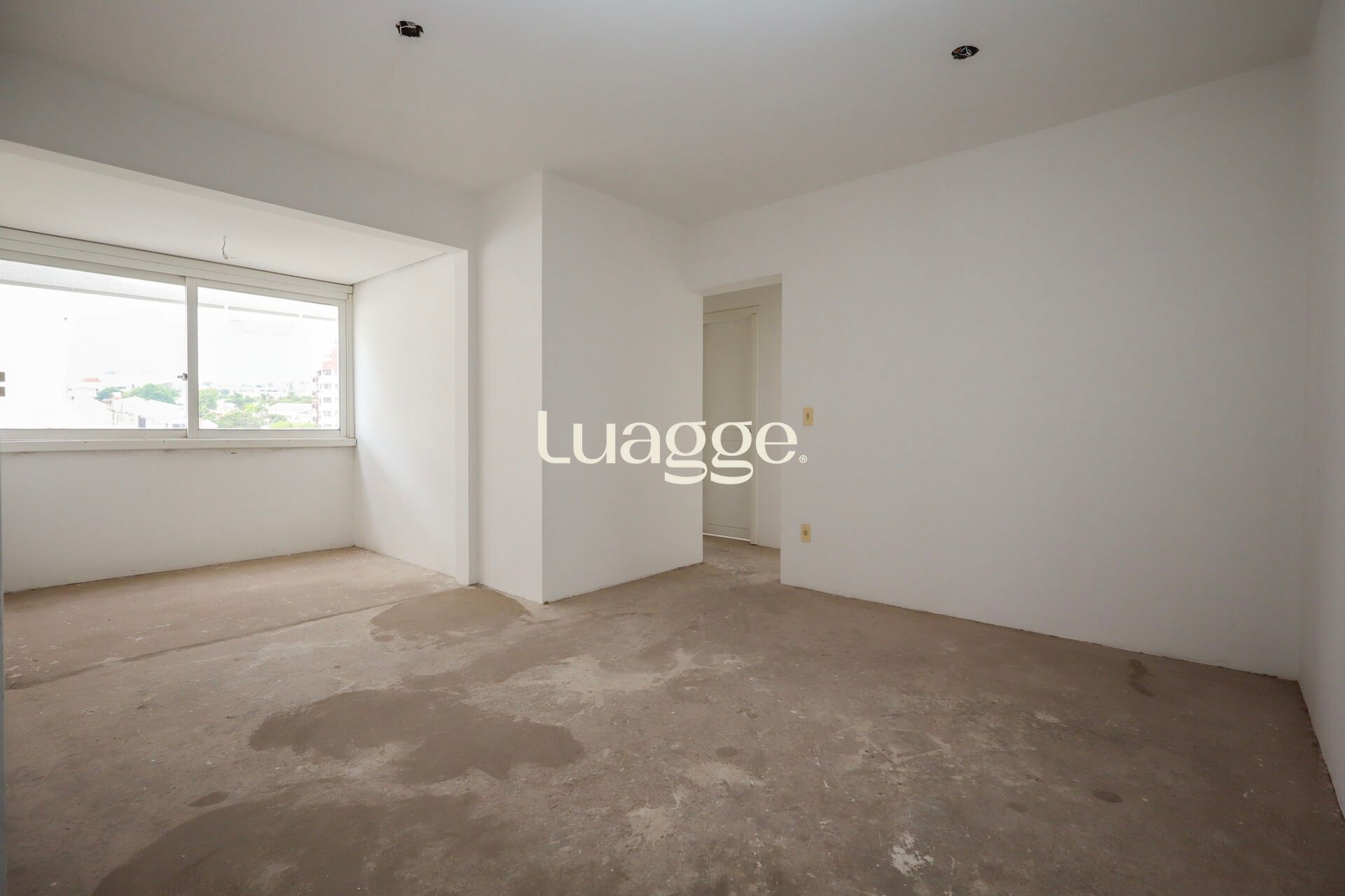 Apartamento à venda com 3 quartos, 86m² - Foto 1