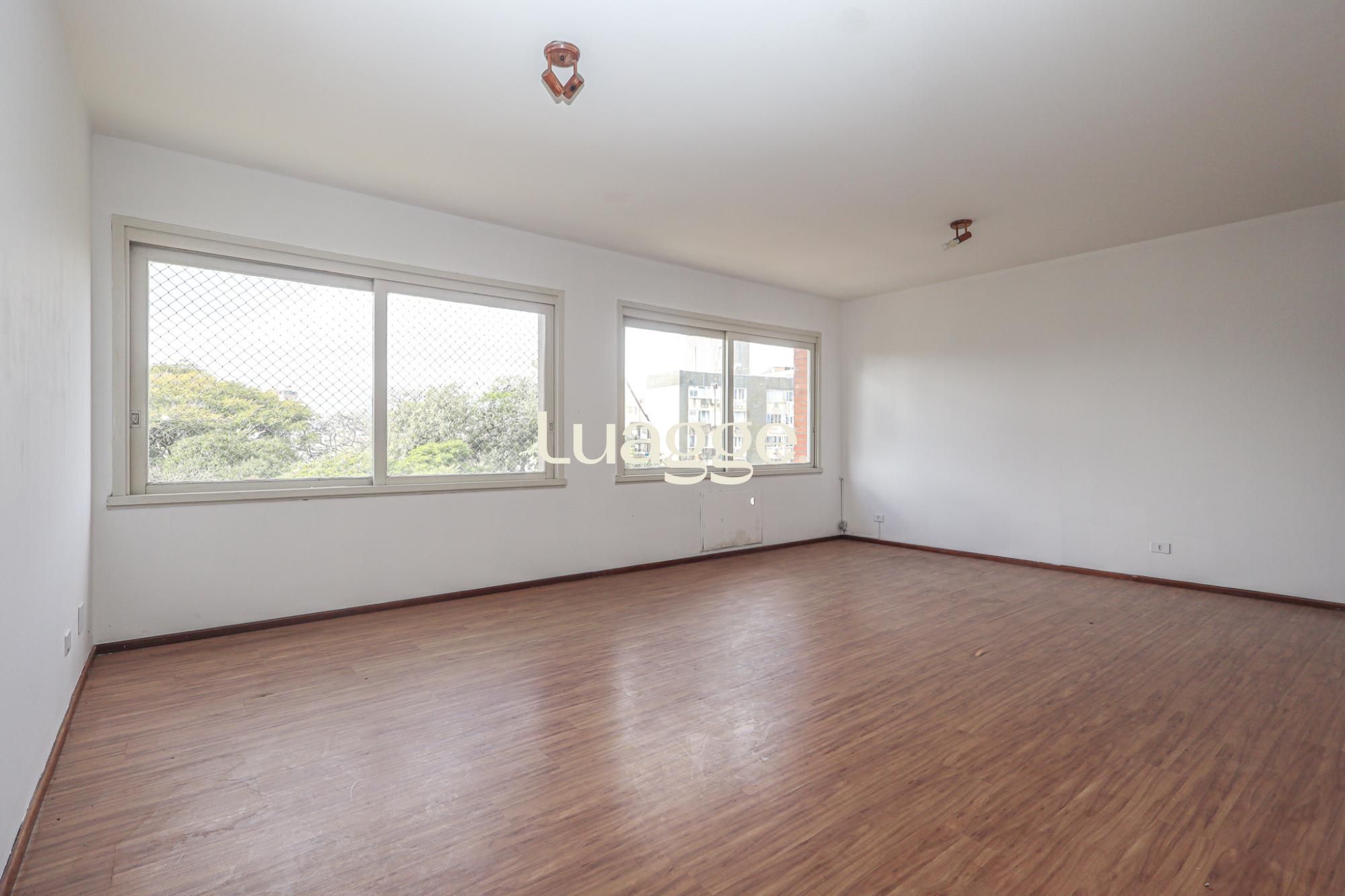 Apartamento à venda com 3 quartos, 116m² - Foto 1
