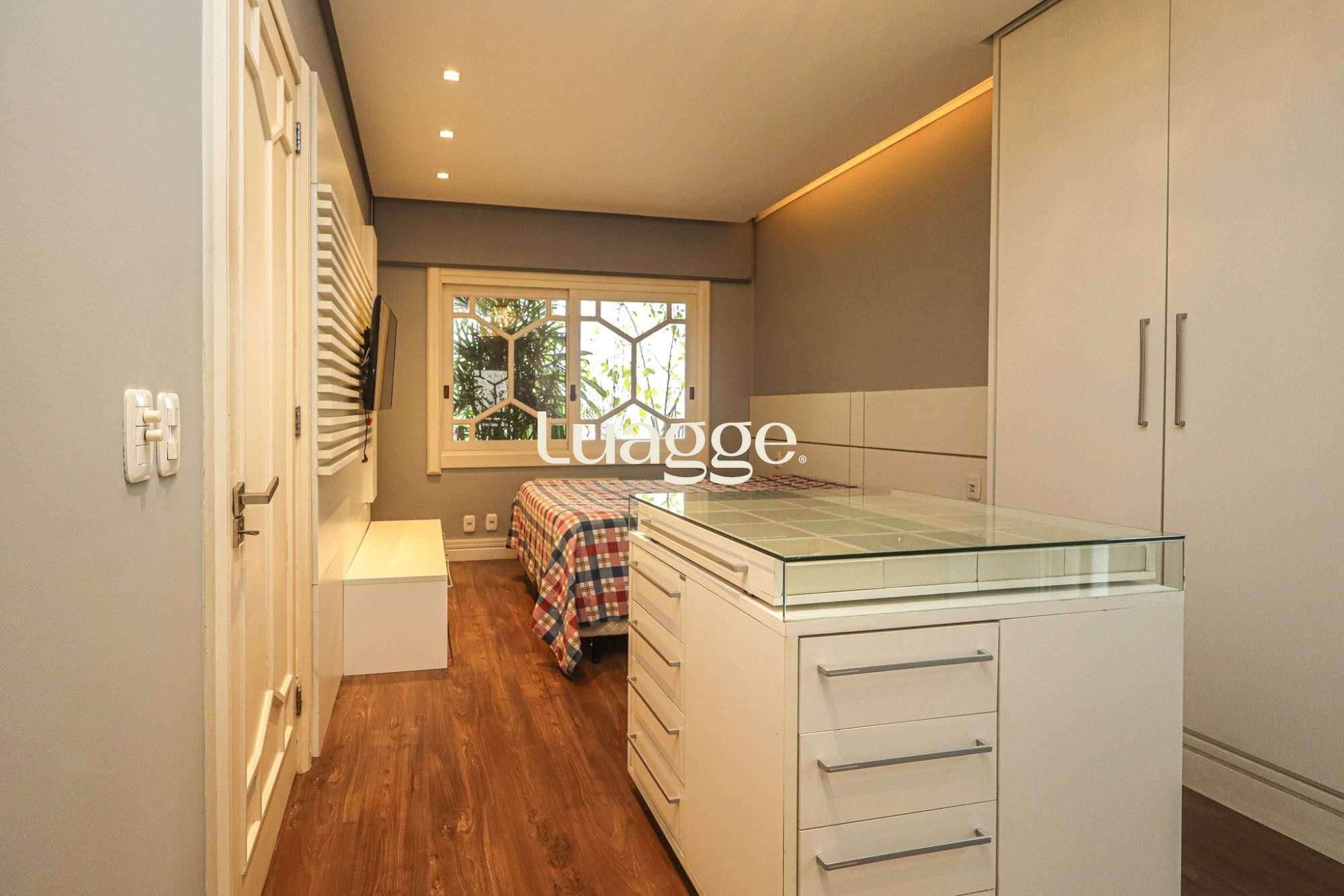 Apartamento à venda com 3 quartos, 150m² - Foto 27