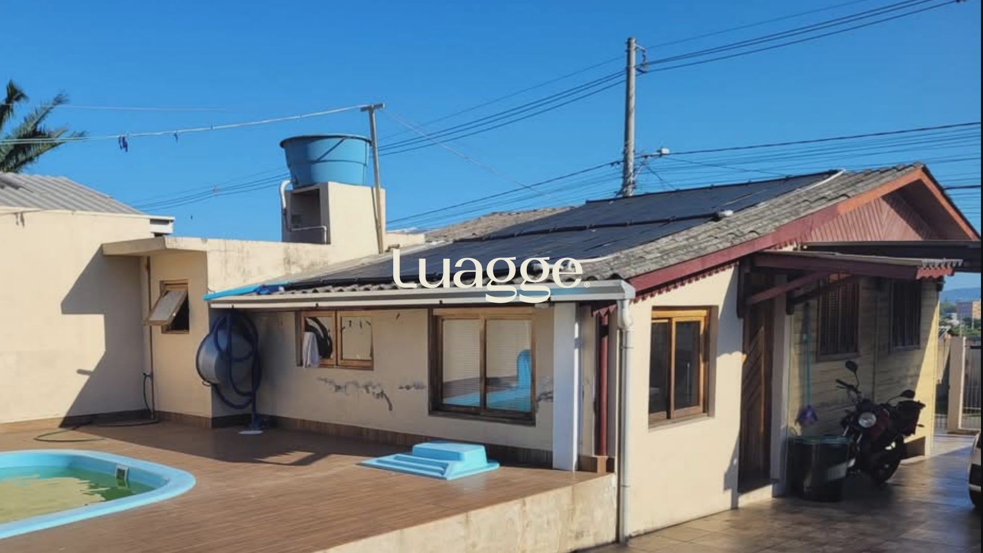 Casa à venda com 2 quartos, 72m² - Foto 1