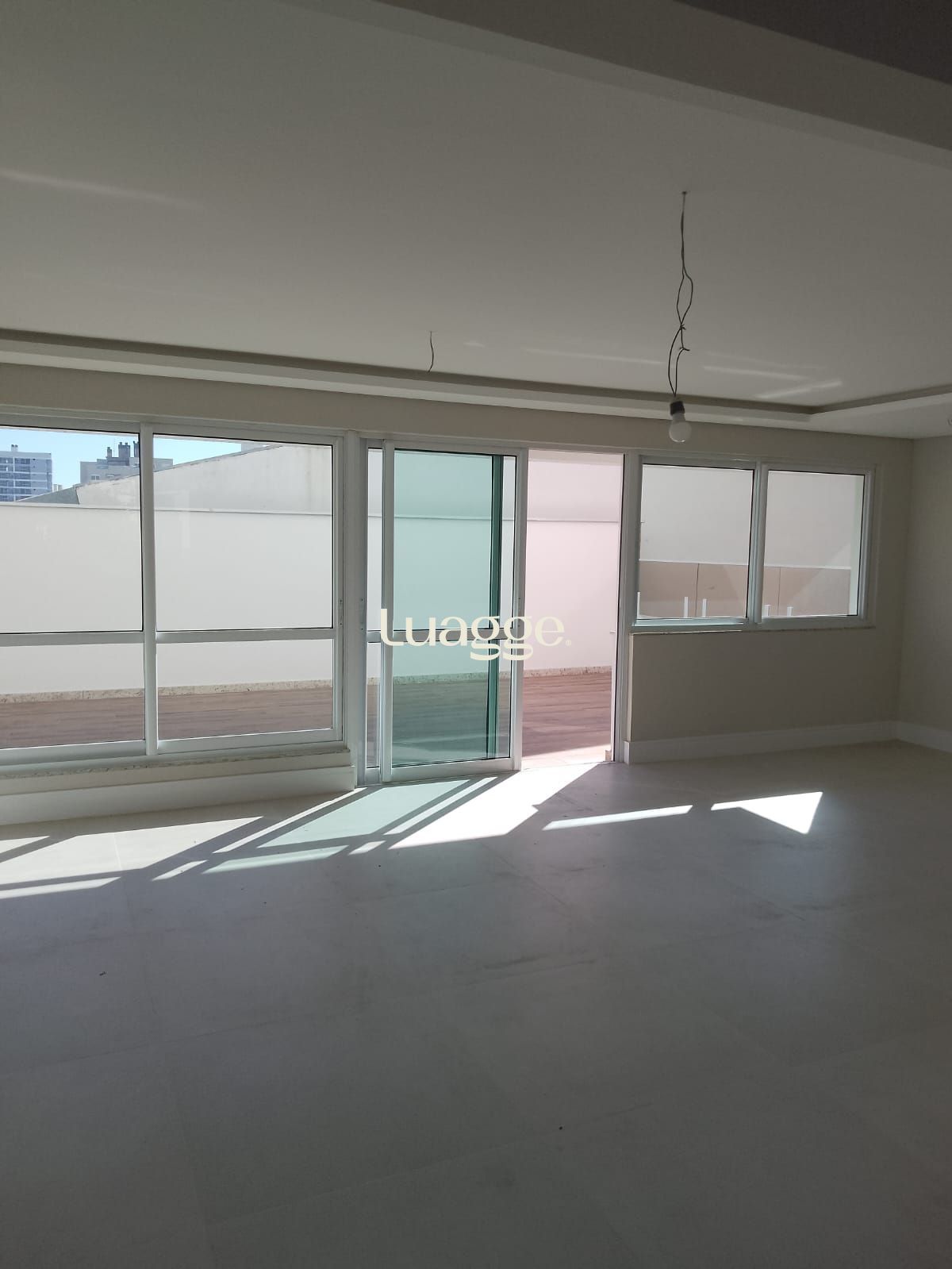 Depósito-Galpão-Armazém à venda com 3 quartos, 166m² - Foto 9
