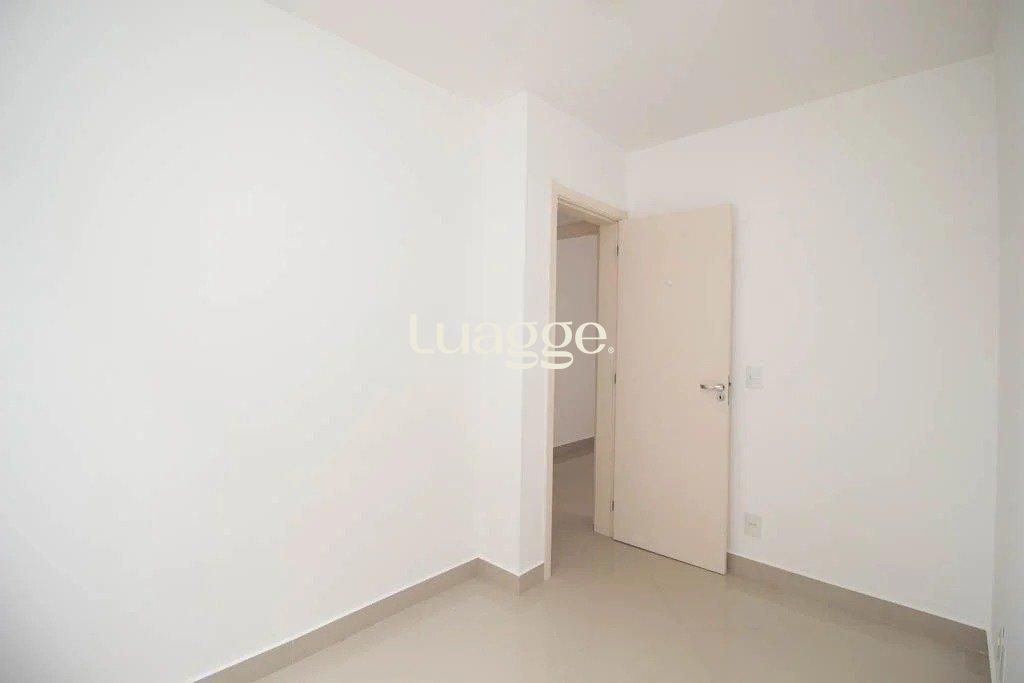 Apartamento à venda com 2 quartos, 44m² - Foto 14