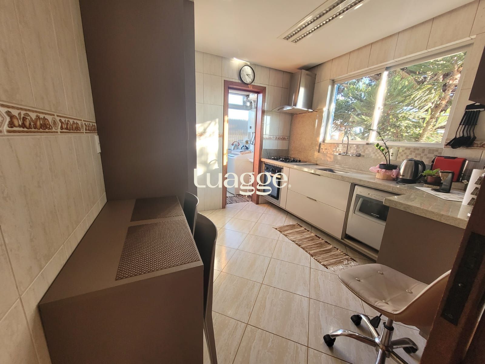 Apartamento à venda com 2 quartos, 63m² - Foto 4