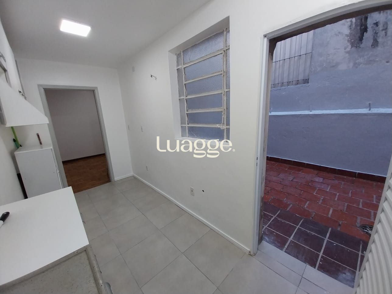 Apartamento à venda com 1 quarto, 57m² - Foto 4