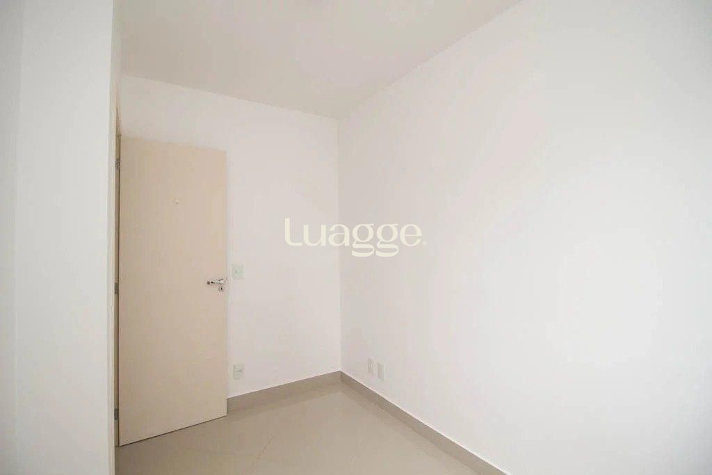 Apartamento à venda com 2 quartos, 44m² - Foto 13