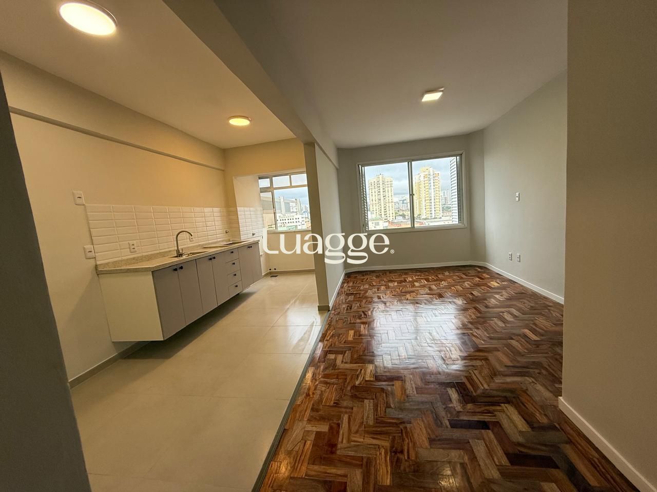 Apartamento à venda com 2 quartos, 39m² - Foto 2