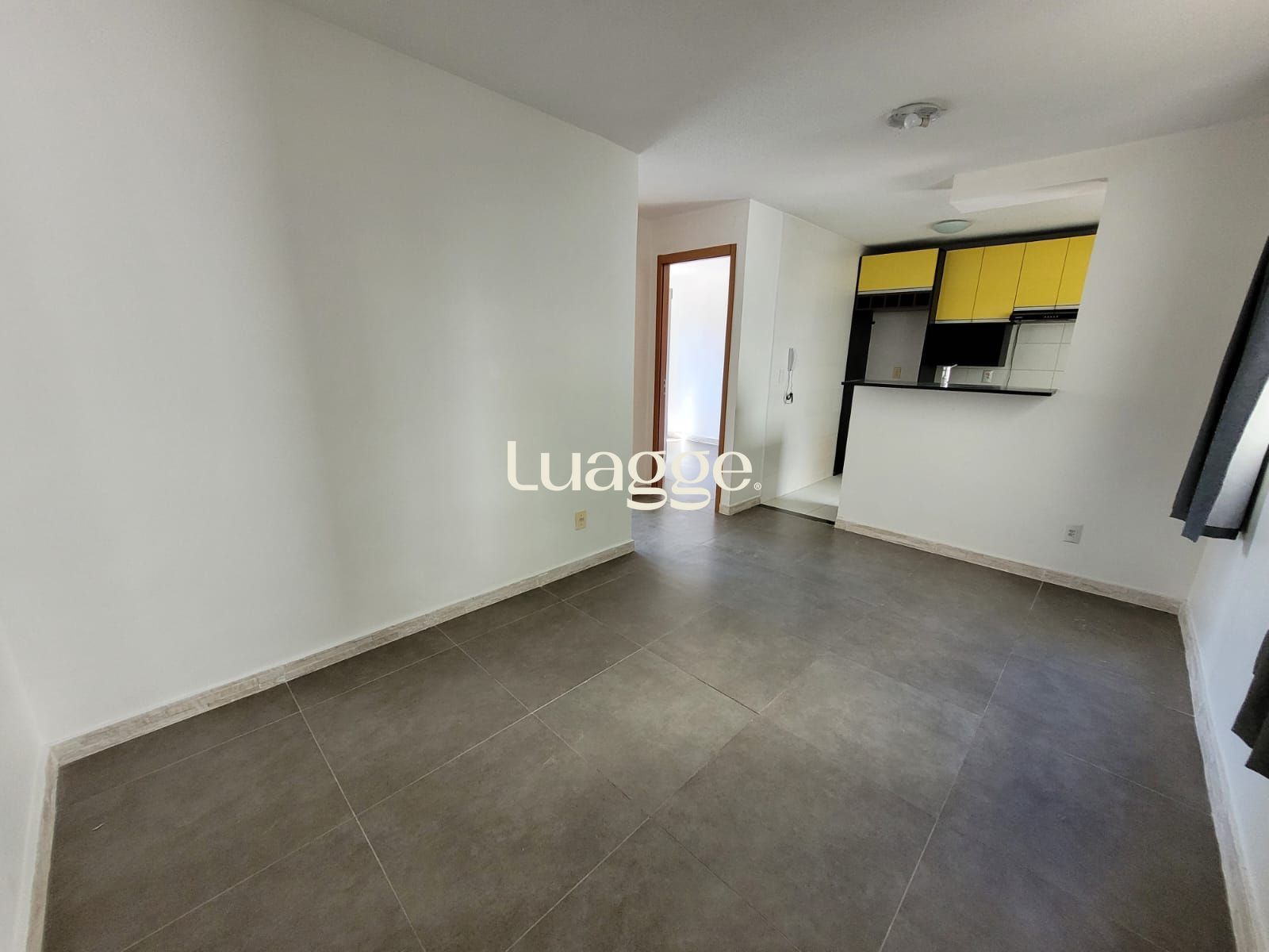 Apartamento à venda com 2 quartos, 44m² - Foto 1