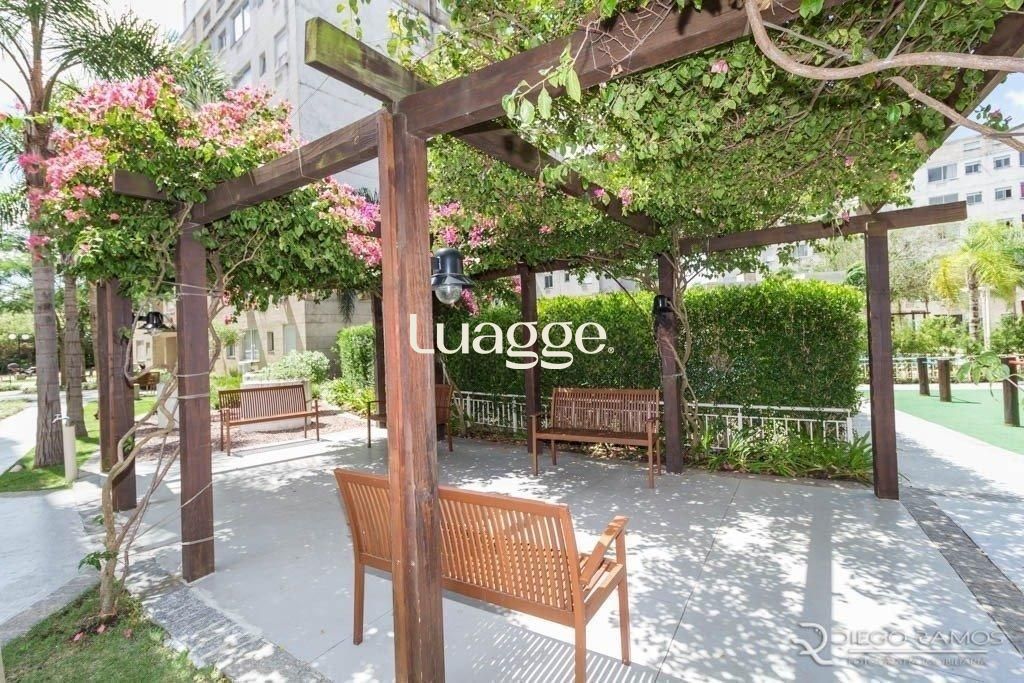 Apartamento à venda com 2 quartos, 44m² - Foto 1