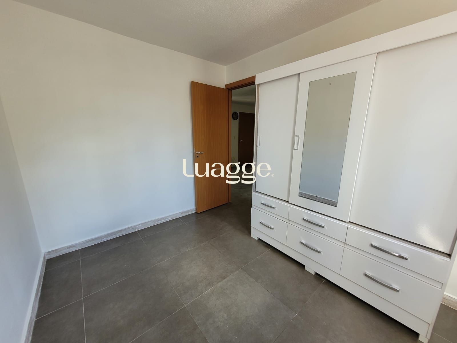 Apartamento à venda com 2 quartos, 44m² - Foto 11