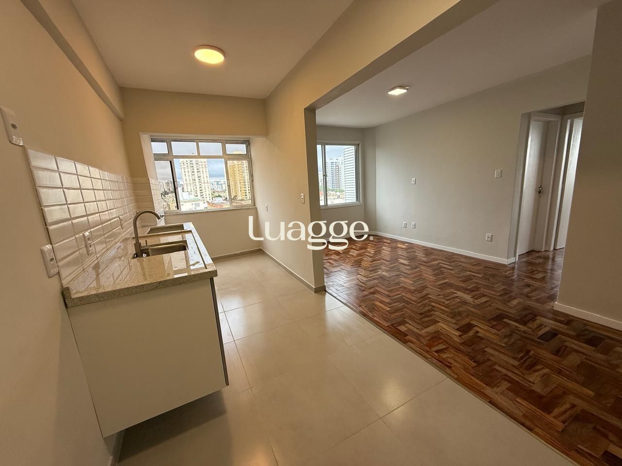 Apartamento à venda com 2 quartos, 39m² - Foto 10