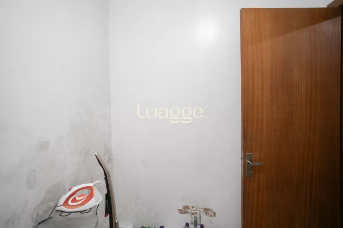 Casa à venda com 4 quartos, 281m² - Foto 47