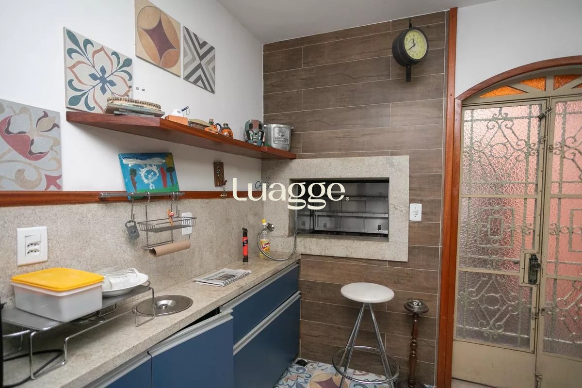 Casa à venda com 4 quartos, 281m² - Foto 45