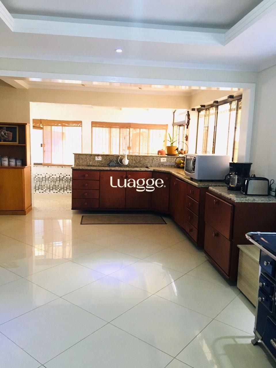 Casa à venda com 3 quartos, 316m² - Foto 22