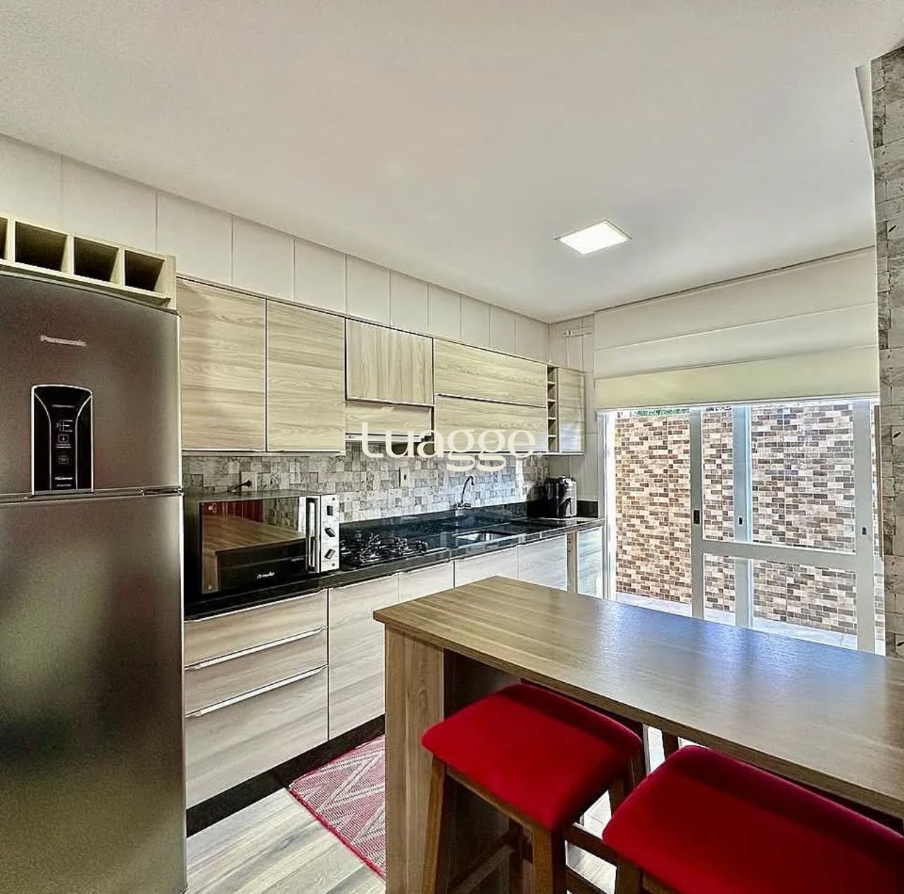 Casa à venda com 2 quartos, 75m² - Foto 2