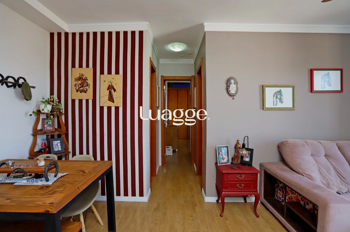 Apartamento à venda com 2 quartos, 60m² - Foto 2