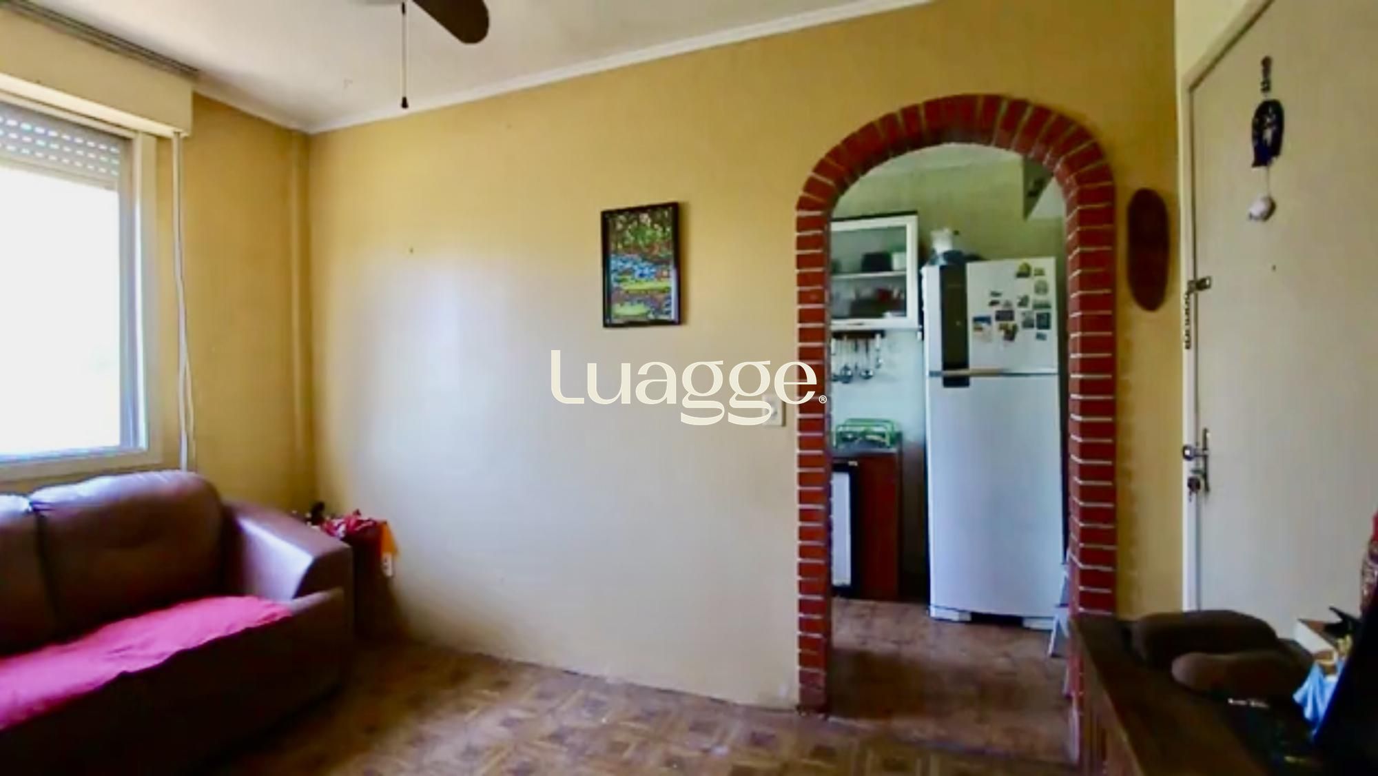 Apartamento de 2 dormitórios Segundo andar Bairro Camaqua em Porto Alegre