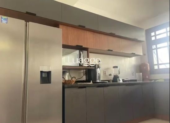 Casa à venda com 3 quartos, 286m² - Foto 6