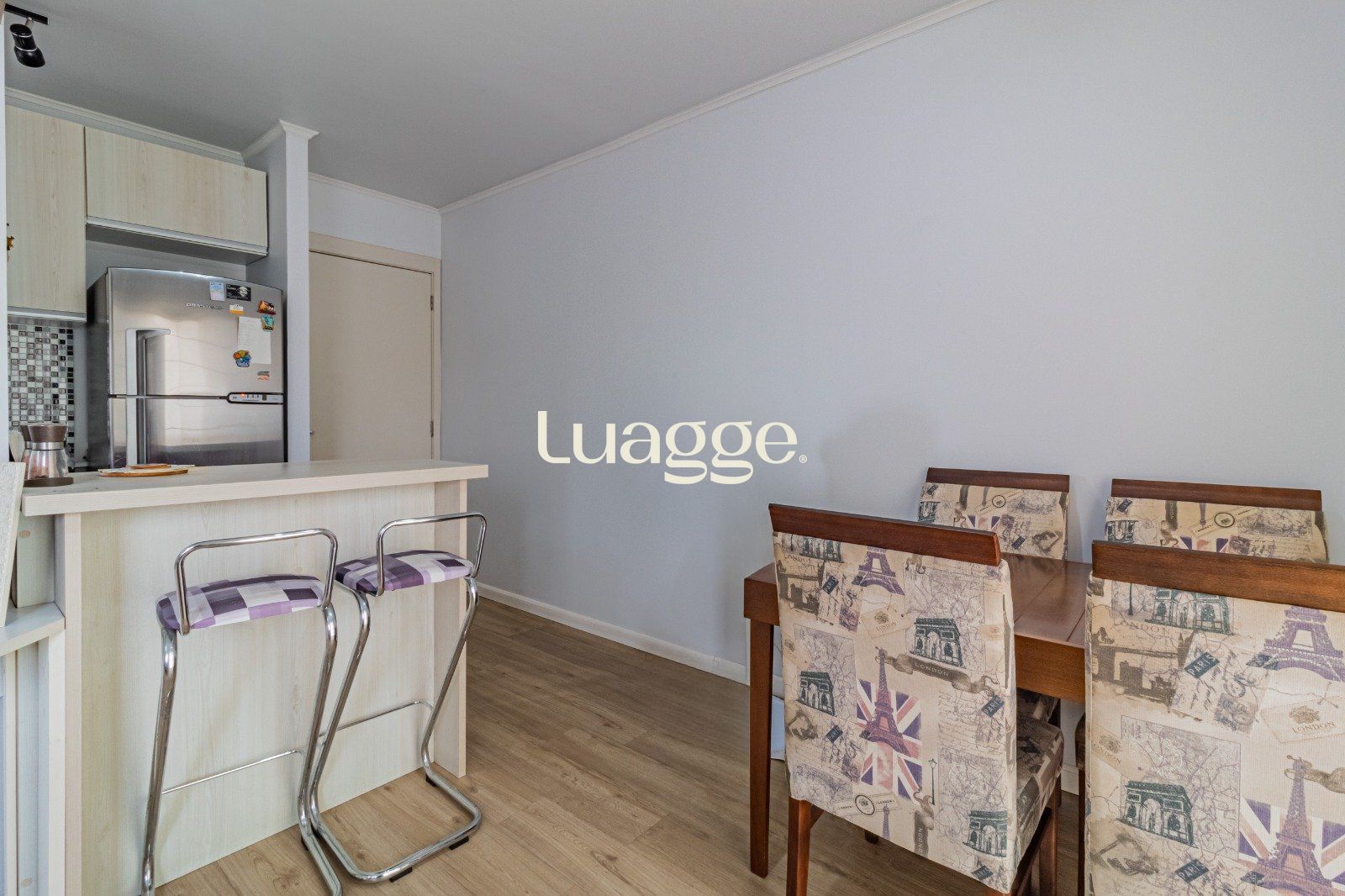 Apartamento à venda com 2 quartos, 55m² - Foto 11