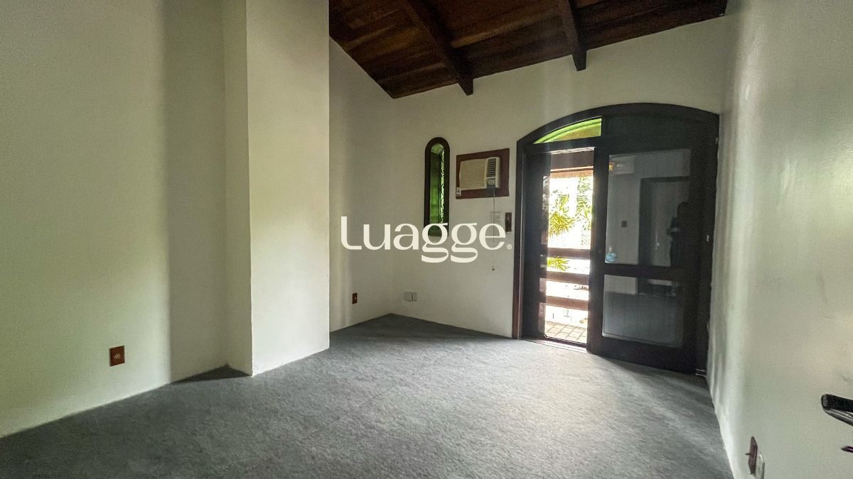 Casa à venda com 5 quartos, 389m² - Foto 13
