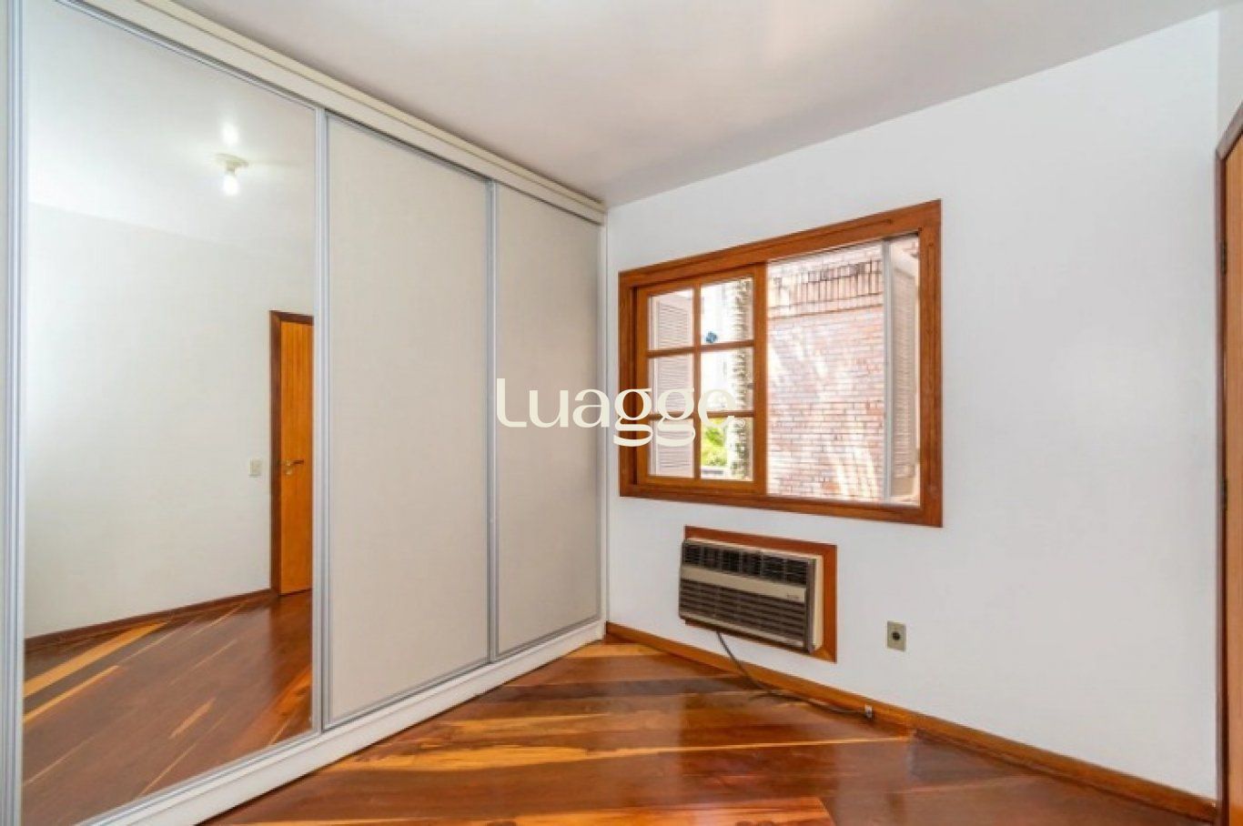 Casa à venda com 3 quartos, 236m² - Foto 11