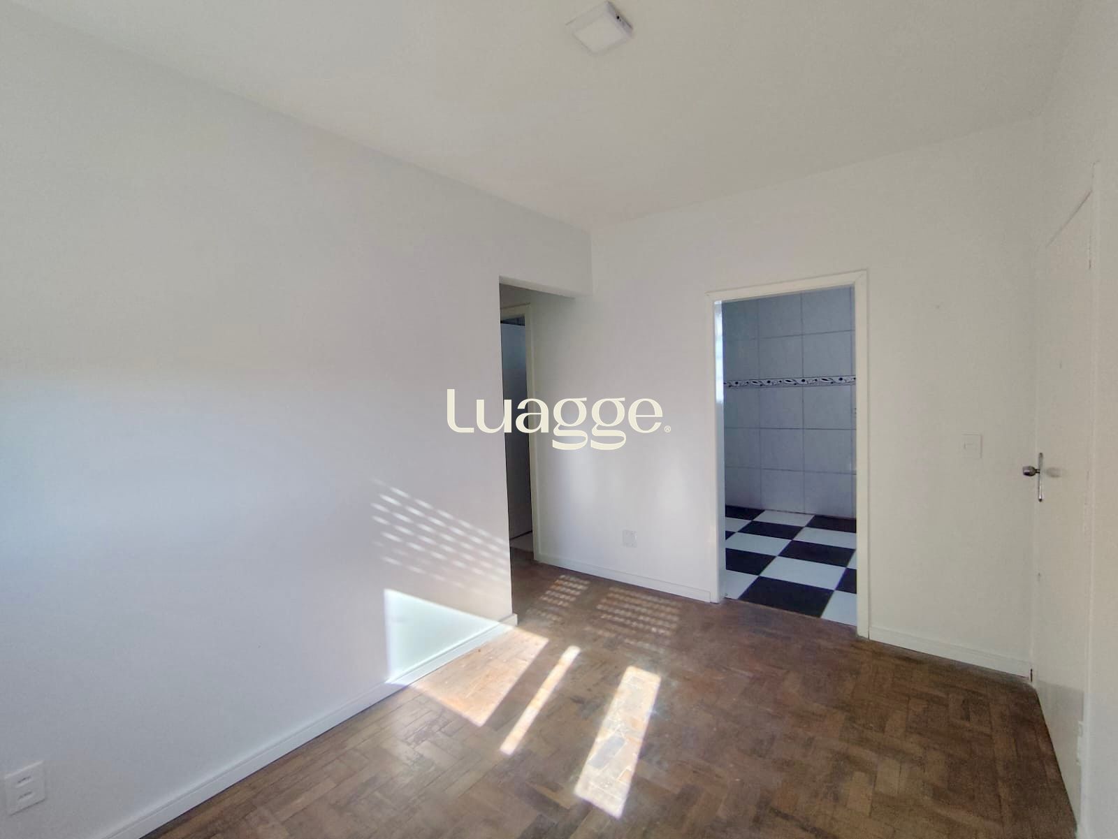 Apartamento 1 quarto, portaria 24 horas e churrasqueira no bairro Camaquã.