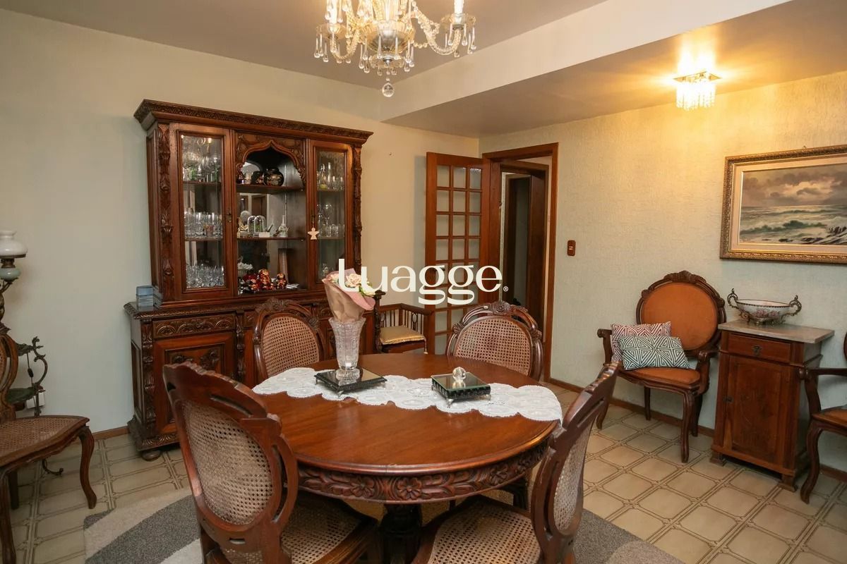 Casa à venda com 4 quartos, 281m² - Foto 9