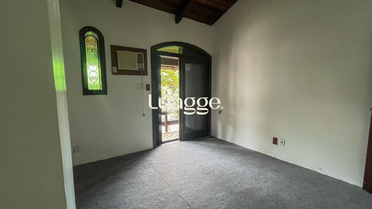 Casa à venda com 5 quartos, 389m² - Foto 15