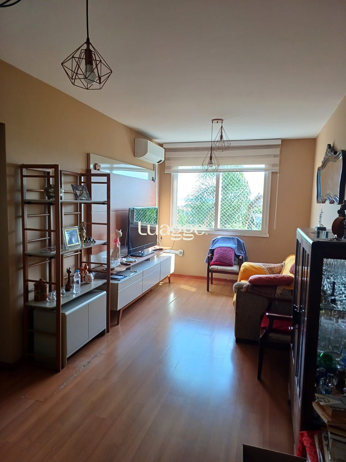 Apartamento de 3 quartos, elevador e 1 vaga no bairro Tristeza.