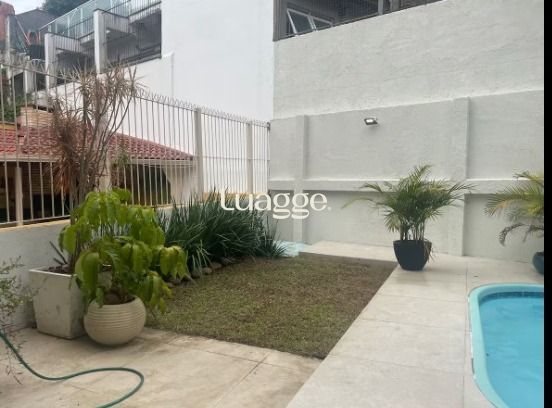 Casa à venda com 3 quartos, 286m² - Foto 20