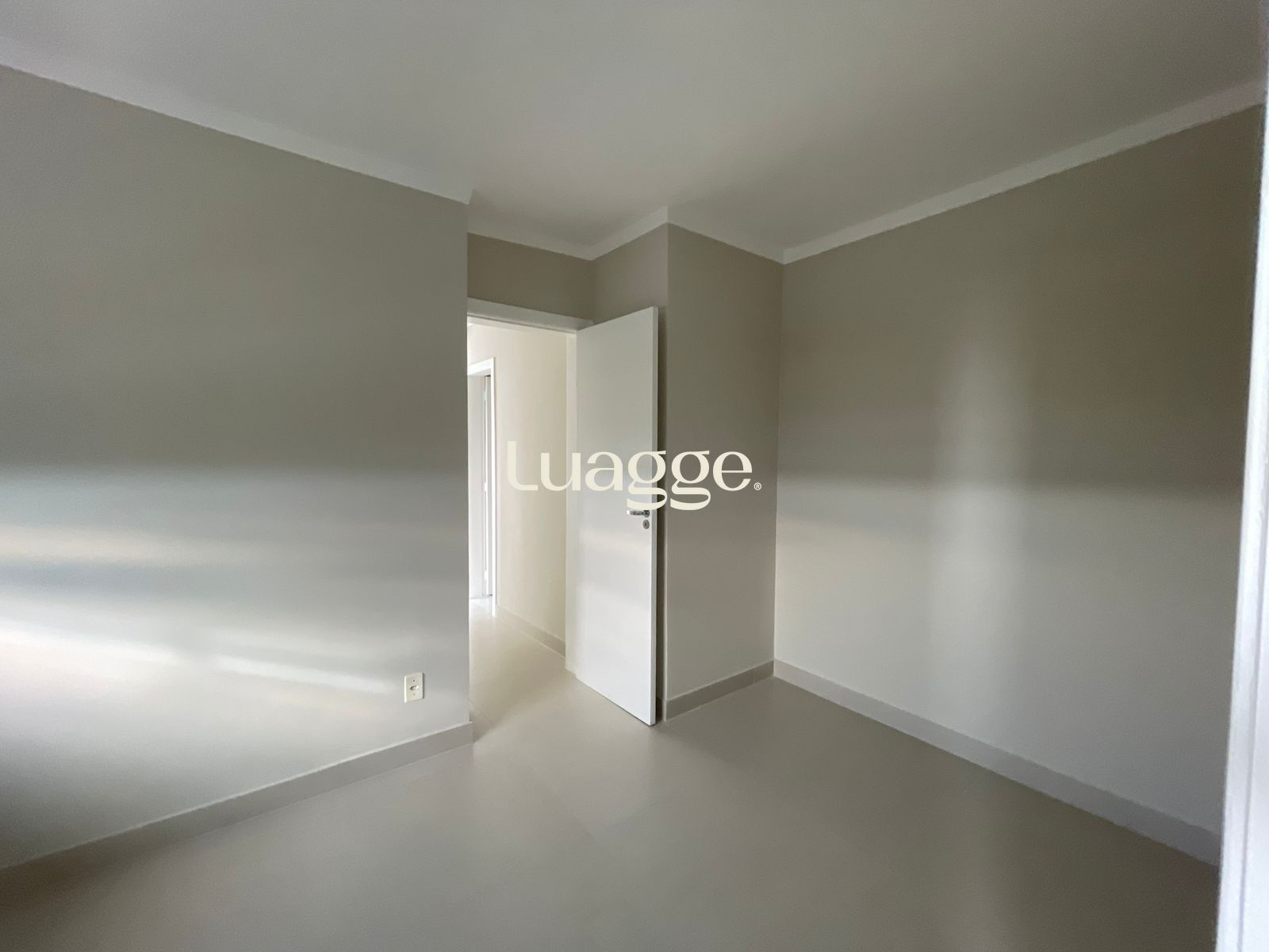 Apartamento à venda com 2 quartos, 57m² - Foto 16
