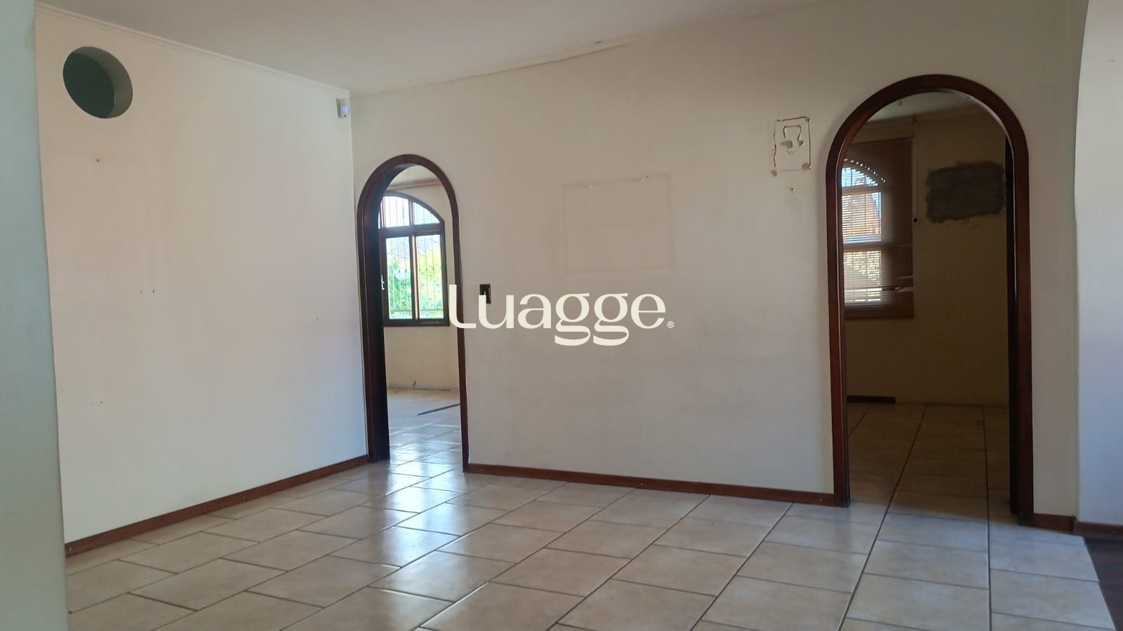 Casa à venda com 3 quartos, 352m² - Foto 9