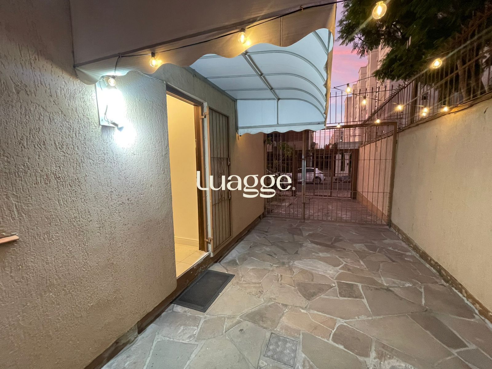 Depósito-Galpão-Armazém à venda com 3 quartos, 185m² - Foto 16
