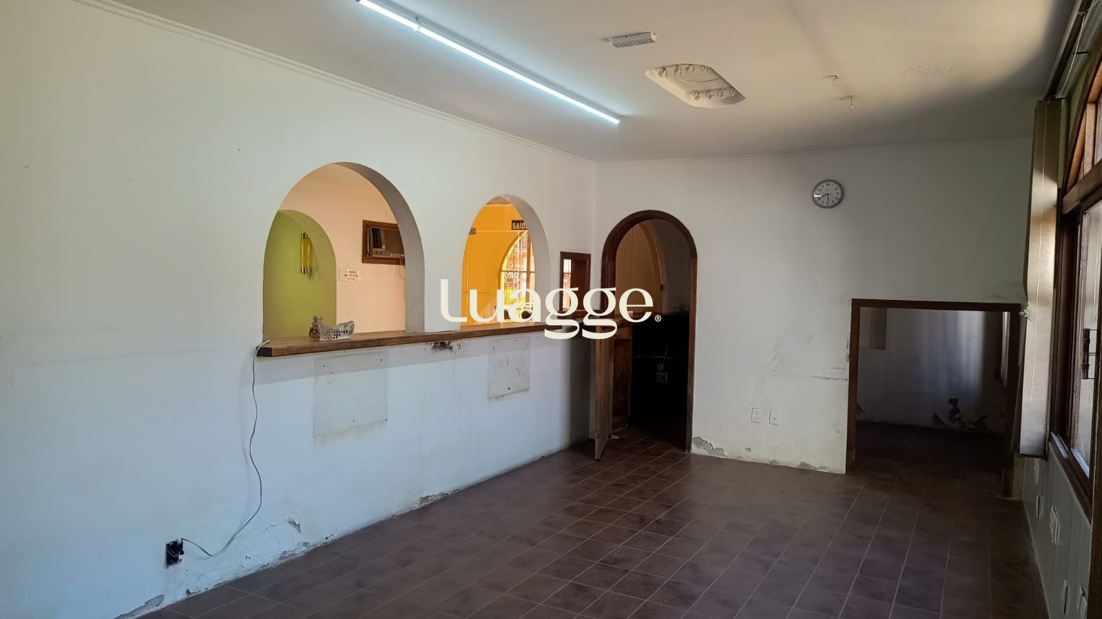 Casa à venda com 3 quartos, 352m² - Foto 5