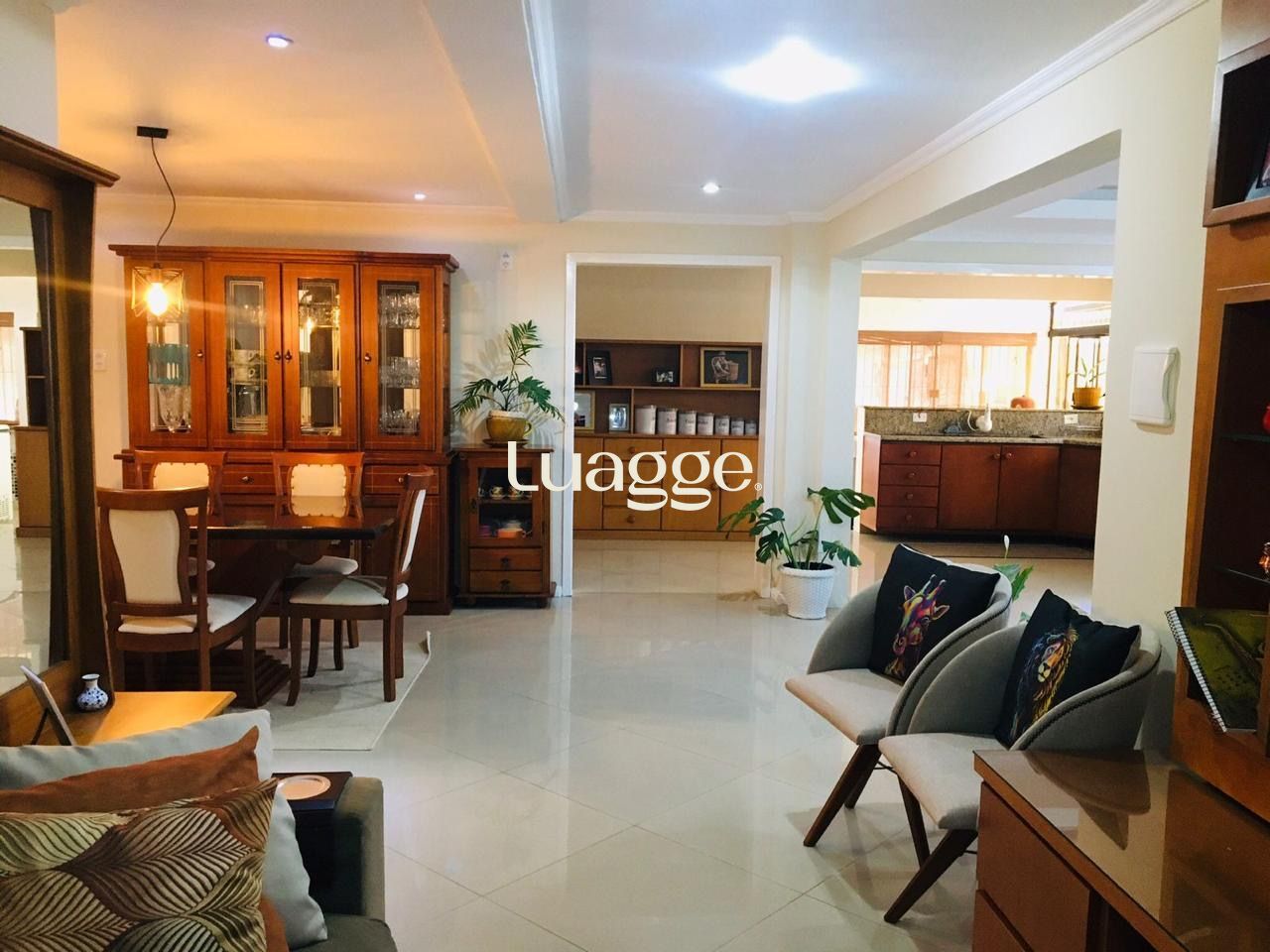 Casa à venda com 3 quartos, 316m² - Foto 16