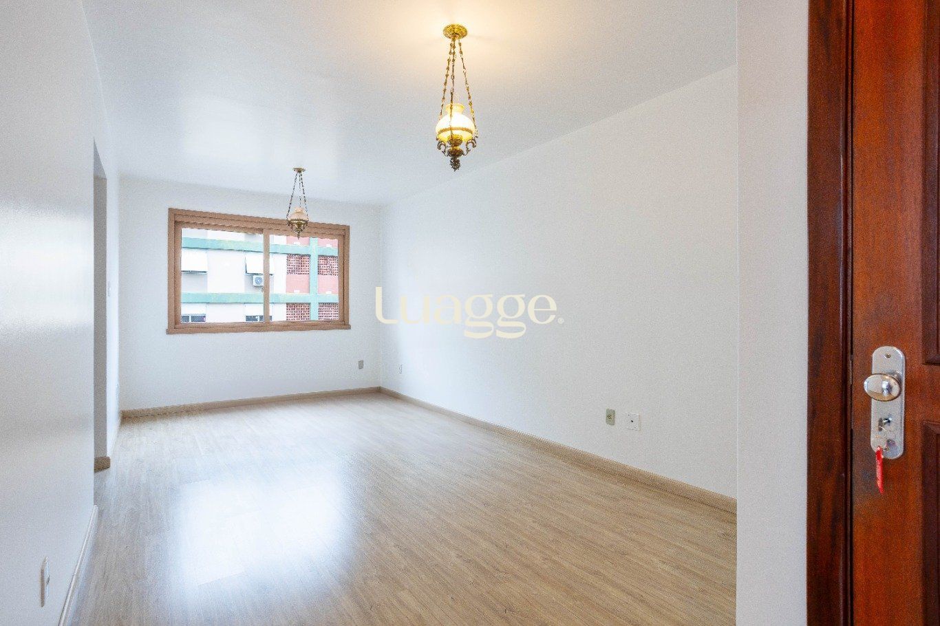 Apartamento à venda com 2 quartos, 73m² - Foto 1