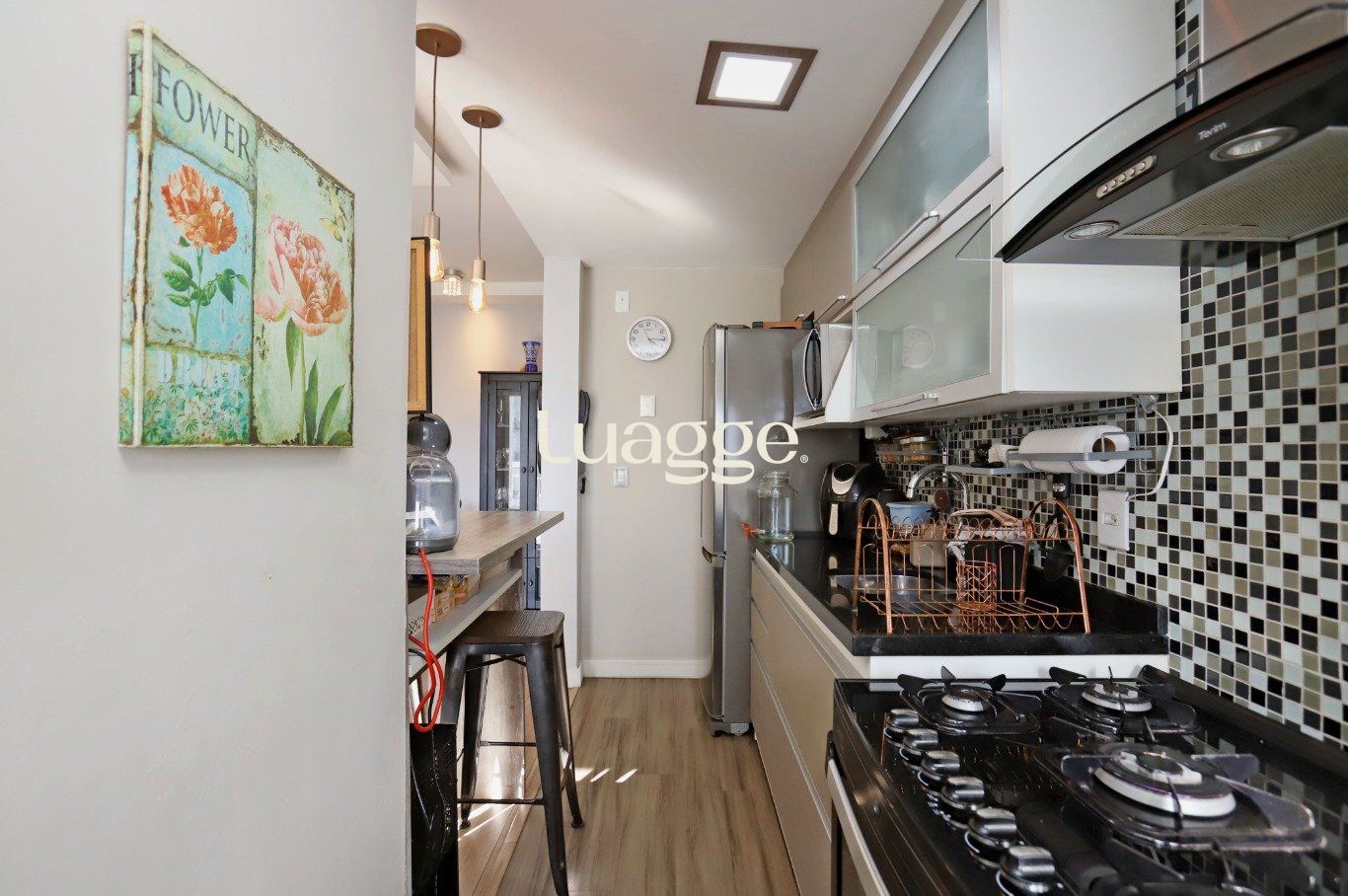 Apartamento à venda com 2 quartos, 64m² - Foto 11