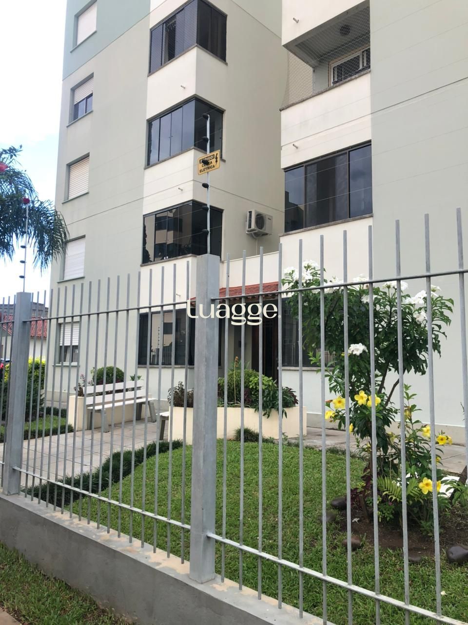 Apartamento à venda com 2 quartos, 54m² - Foto 2
