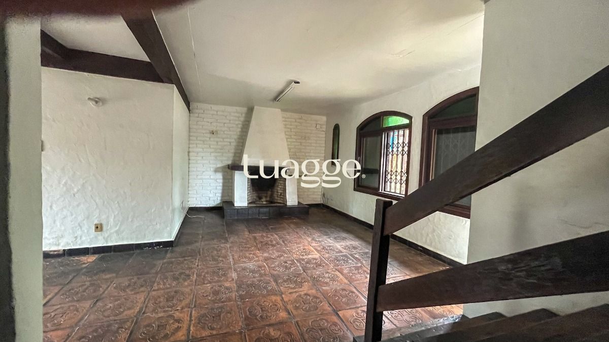 Casa à venda com 5 quartos, 389m² - Foto 8