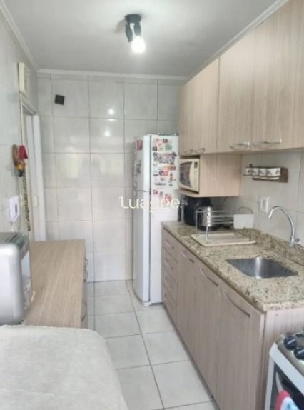Apartamento à venda com 2 quartos, 60m² - Foto 7