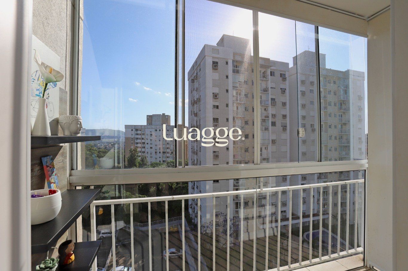 Apartamento à venda com 2 quartos, 64m² - Foto 4