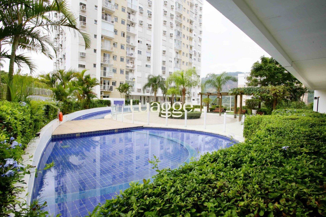 Apartamento à venda com 2 quartos, 64m² - Foto 26
