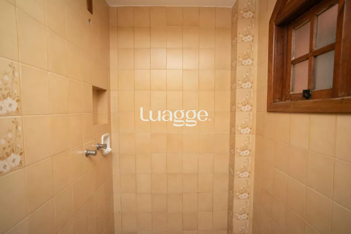 Casa à venda com 4 quartos, 281m² - Foto 32