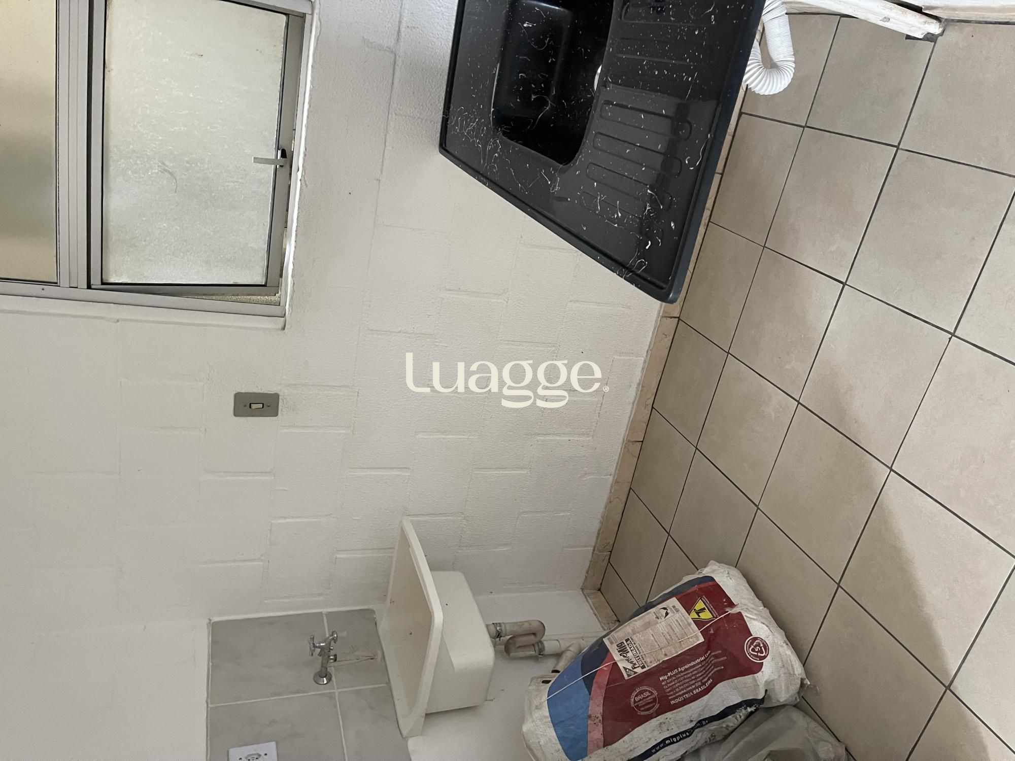 Apartamento à venda com 2 quartos, 40m² - Foto 13