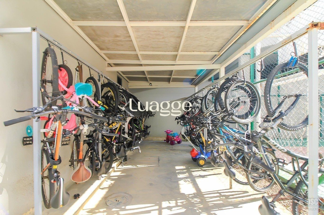 Apartamento à venda com 2 quartos, 67m² - Foto 47