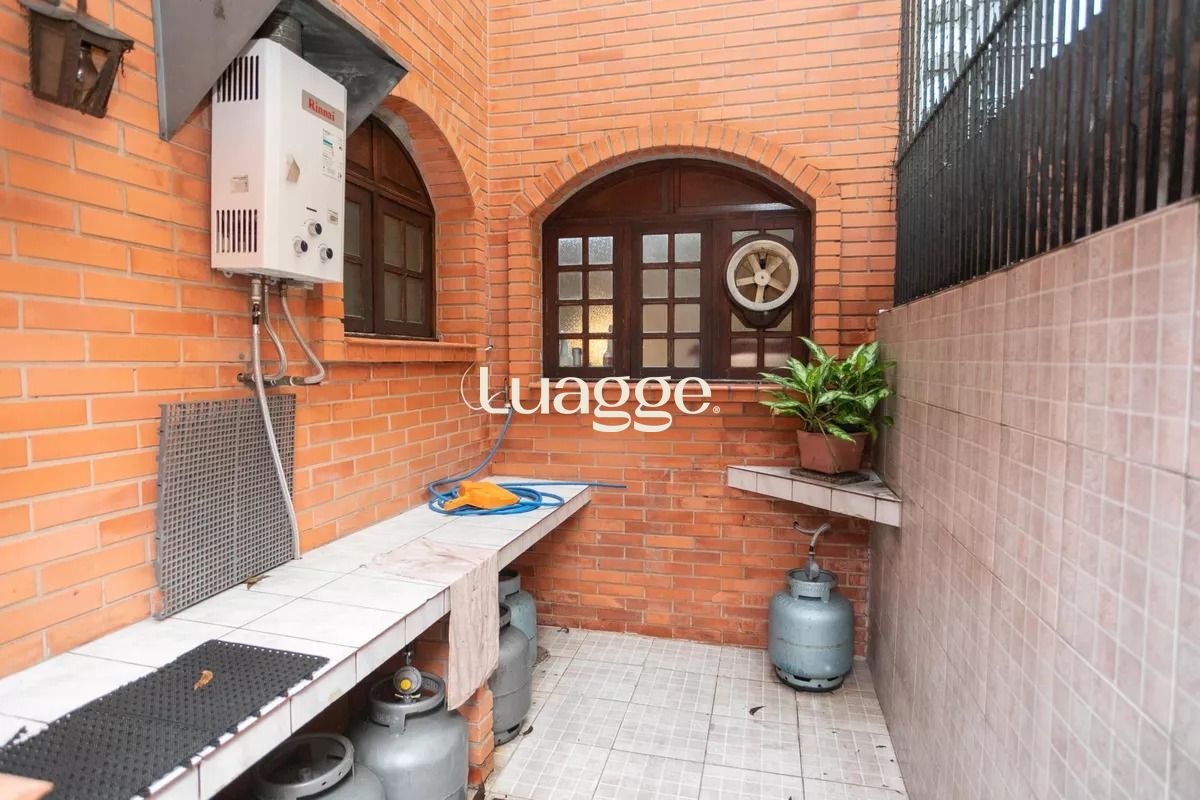 Casa à venda com 4 quartos, 281m² - Foto 53