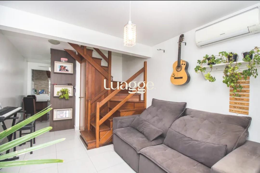 Casa à venda com 2 quartos, 65m² - Foto 7
