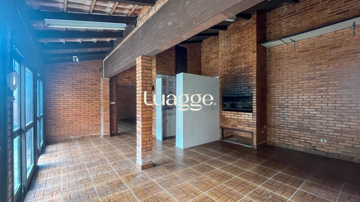 Casa à venda com 5 quartos, 389m² - Foto 25