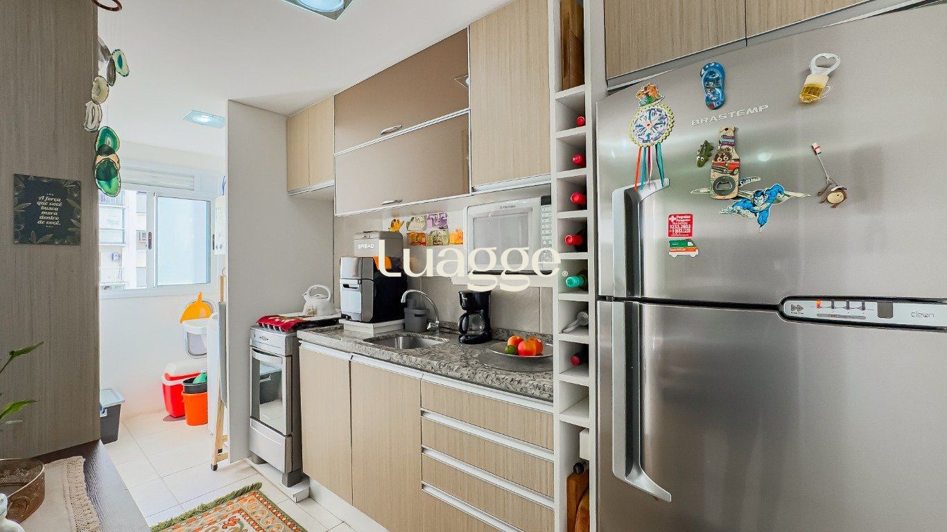 Apartamento à venda com 2 quartos, 61m² - Foto 13